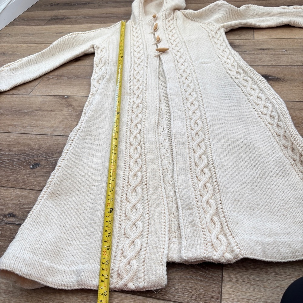 Hand Crafted Cream Hooded Cable Knit Cardigan - Picture 4 of 16